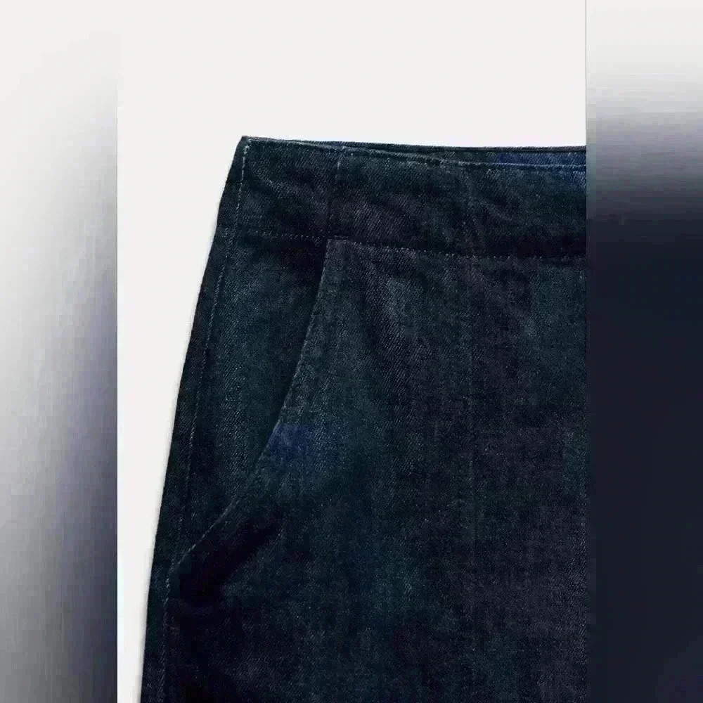 NWOT Zara High-Waisted Jeans. - Picture 4 of 8